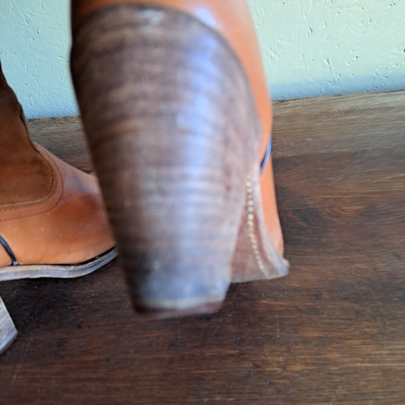Frye western style heeled boots, 7.5 in very used condition - Picture 10 of 11
